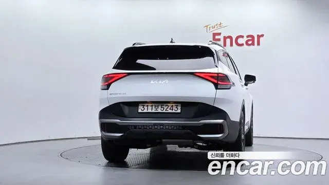 Kia Sportage 2021 — Фото 4/20