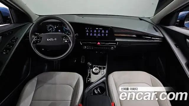 Kia Niro 2022 — Фото 7/20
