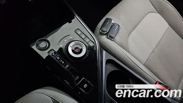 Kia Niro 2022 — Фото 9/20
