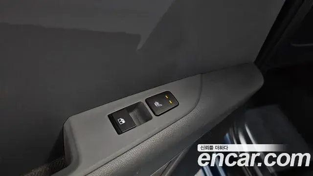 Kia Niro 2022 — Фото 19/20