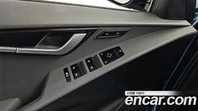 Kia Niro 2022 — ფოტო 33/34
