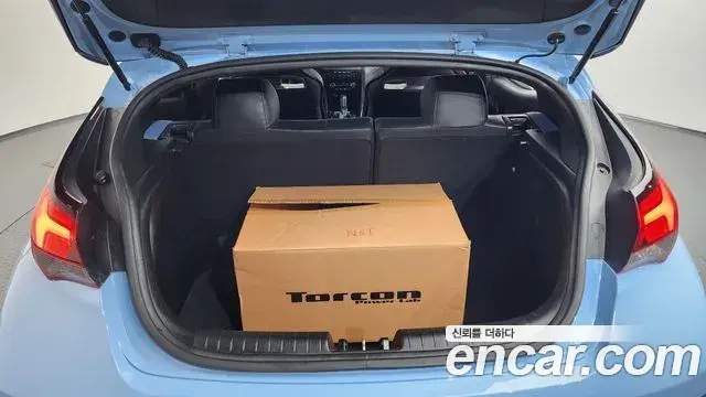 Hyundai Veloster 2020 — Фото 15/20