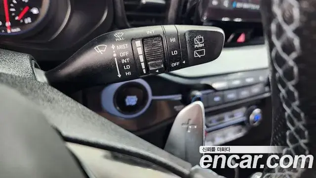 Hyundai Veloster 2020 — Фото 19/20