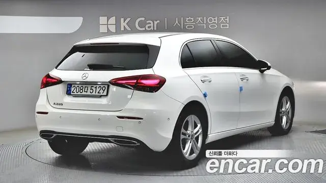 Mercedes-Benz A-Class 2024 — Фото 3/19