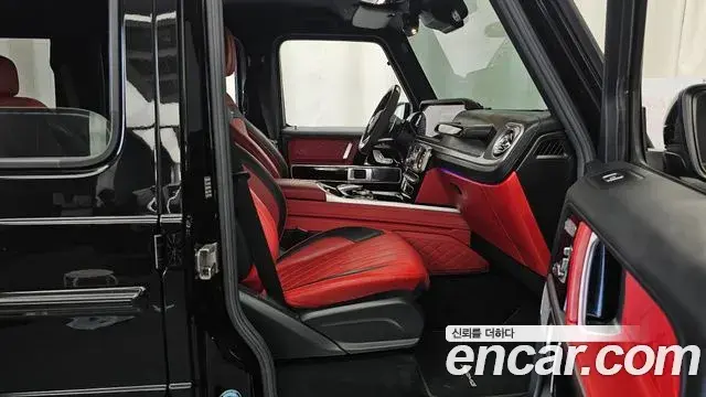 Mercedes-Benz G-Class 2020 — Фото 11/20