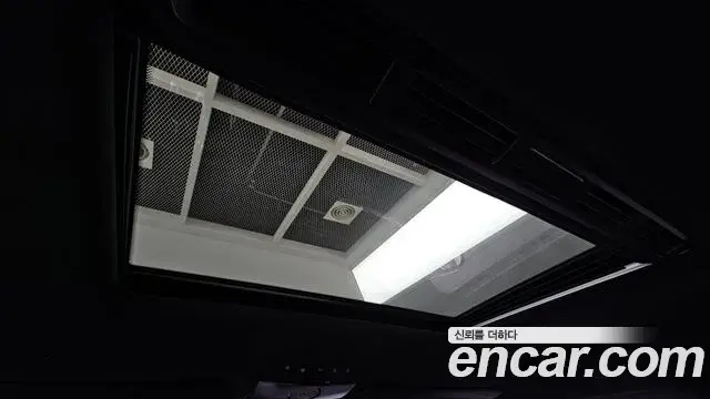 Mercedes-Benz G-Class 2020 — Фото 17/20
