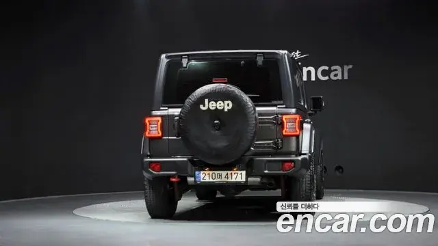 Jeep Wrangler 2022 — Фото 4/20
