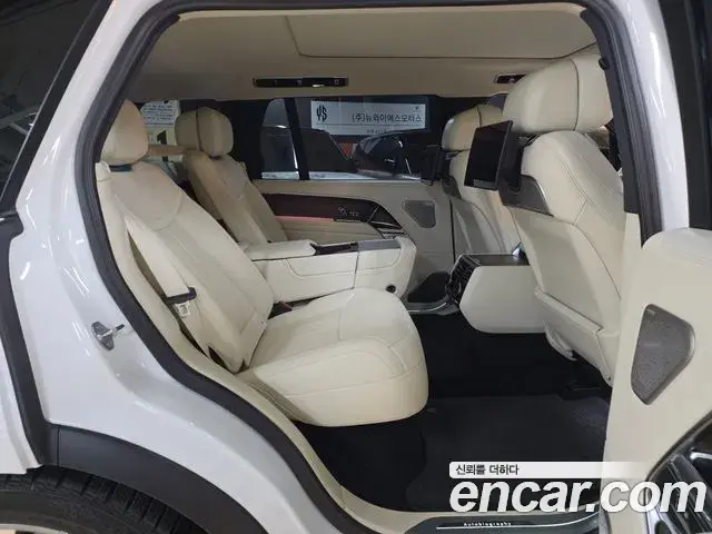 Land Rover Range Rover 2023 — Фото 14/20