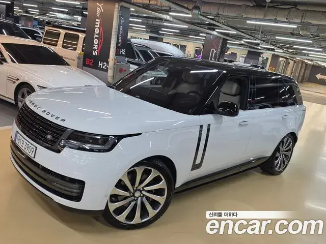 Land Rover Range Rover 2023 — Фото 18/20
