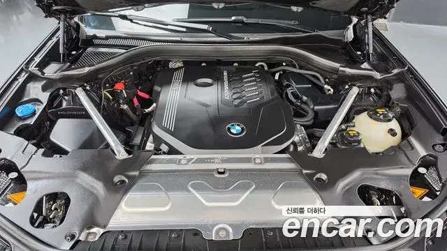 BMW X4 2022 — Фото 6/20