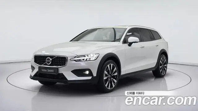 Volvo V60 Cross Country 2026 — Şəkil 1/16