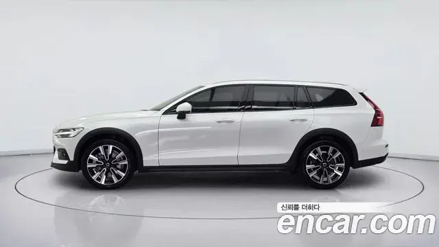 Volvo V60 Cross Country 2026 — Şəkil 5/16