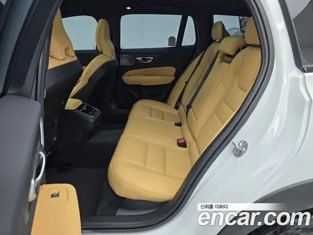 Volvo V60 Cross Country 2026 — Şəkil 8/16