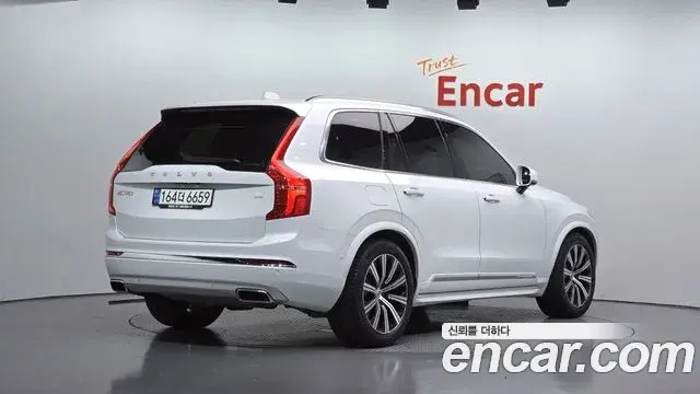 Volvo XC90 2021 — Фото 2/20