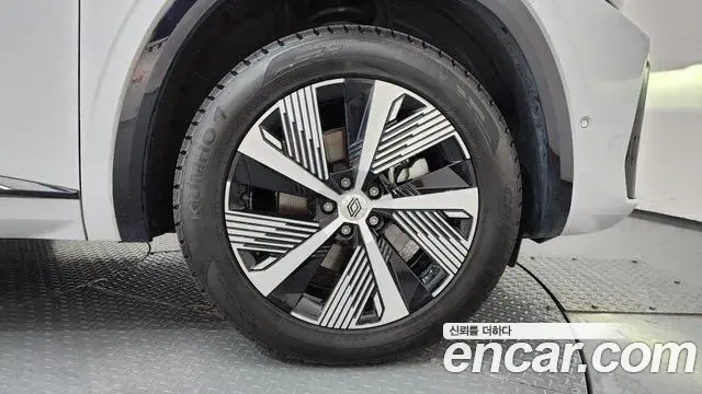 Renault Samsung Grand Koleos 2025 — Photo 21/32