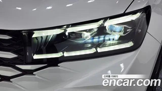 Renault Samsung Grand Koleos 2025 — Photo 28/32