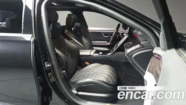 Mercedes-Benz S-Class 2021 — Photo 15/42