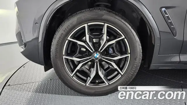 BMW X4 2022 — Фото 5/20