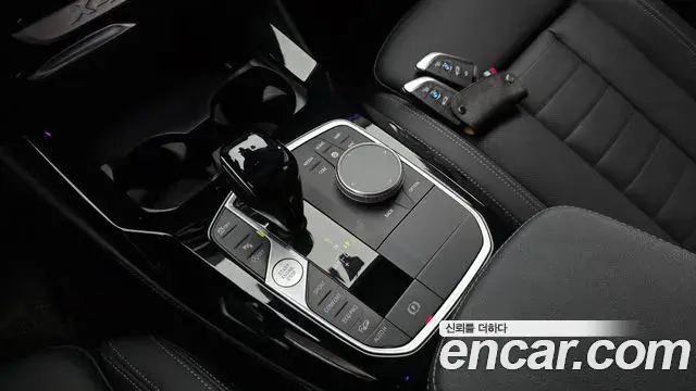 BMW X4 2022 — Фото 9/20
