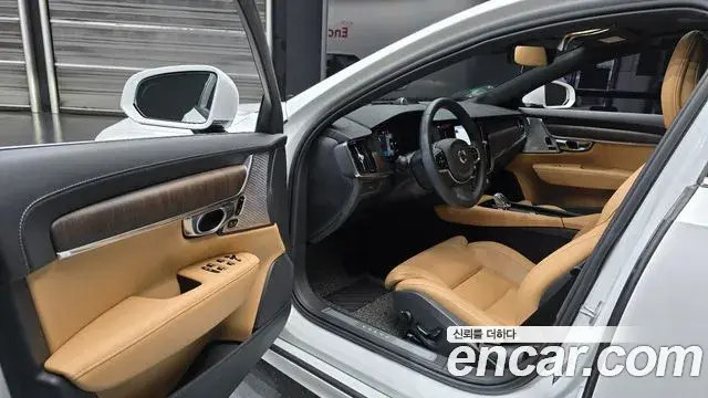 Volvo S90 2023 — Photo 8/37