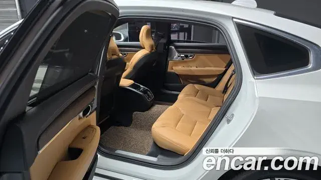 Volvo S90 2023 — Photo 4/37