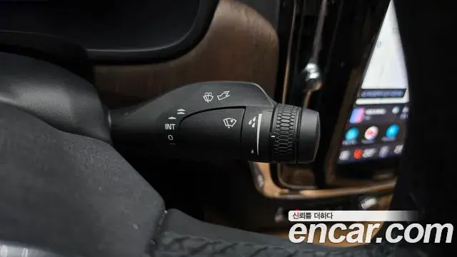 Volvo S90 2023 — Photo 27/37