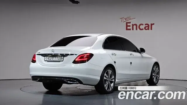 Mercedes-Benz C-Class 2020 — Фото 2/20