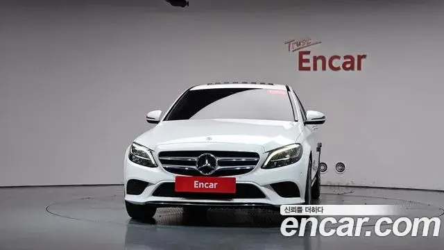 Mercedes-Benz C-Class 2020 — Фото 3/20