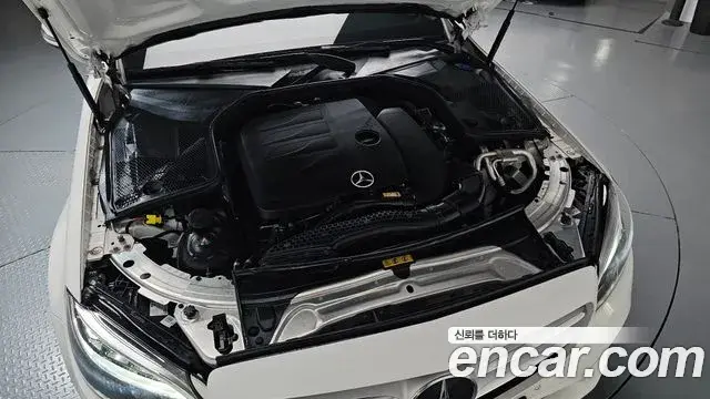 Mercedes-Benz C-Class 2020 — Фото 6/20
