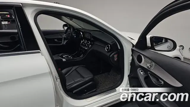 Mercedes-Benz C-Class 2020 — Фото 11/20