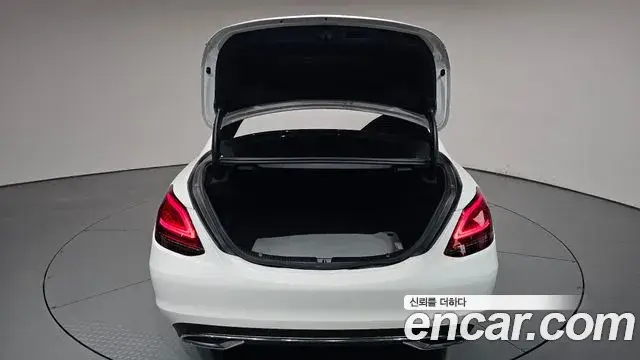 Mercedes-Benz C-Class 2020 — Фото 20/20