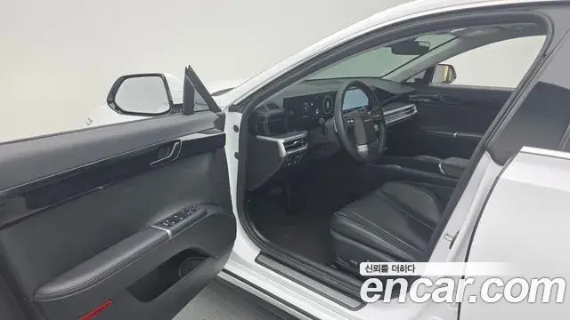 Hyundai Grandeur 2023 — Фото 10/20