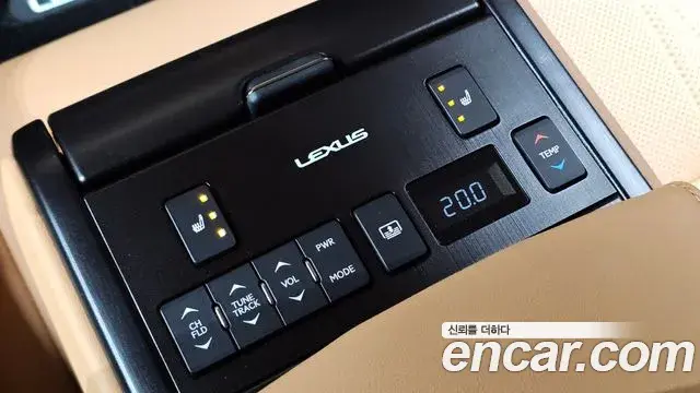Lexus ES300h 2026 — ფოტო 27/36
