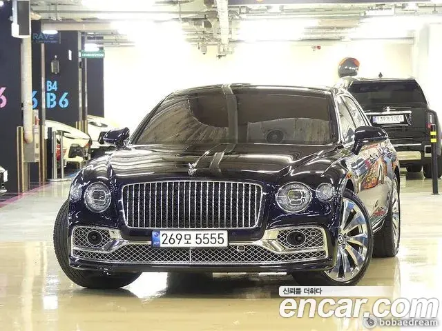 Bentley Flying Spur 2022 — Фото 10/20