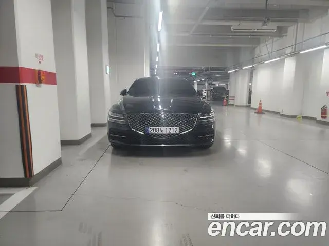 Genesis Electrified G80 2022 — Photo 1/7