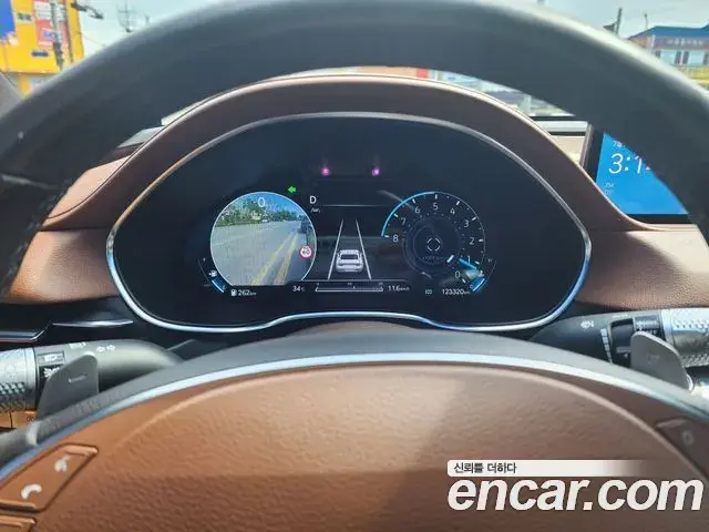 Genesis Electrified G80 2022 — Photo 2/7