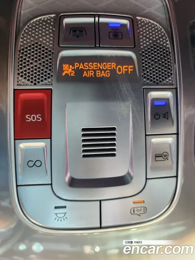 Genesis Electrified G80 2022 — Photo 3/7