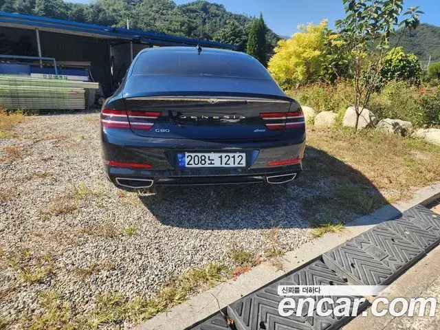 Genesis Electrified G80 2022 — Photo 6/7