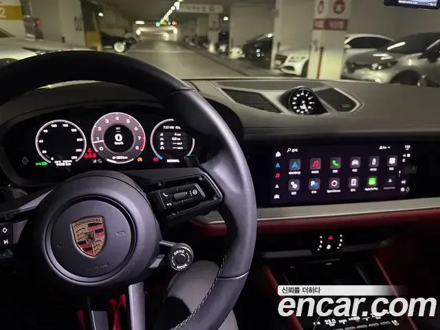 Porsche Cayenne 2025 — Фото 10/17