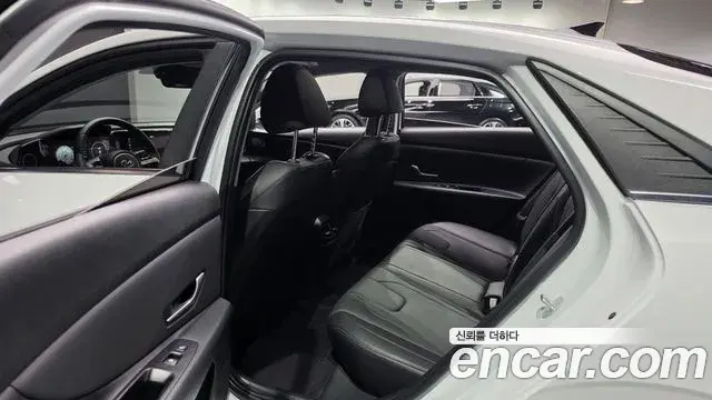Hyundai Avante 2023 — Фото 11/20