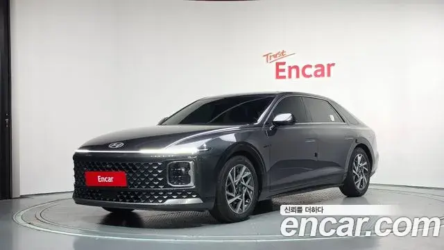 Hyundai Grandeur 2023 — Фото 1/20