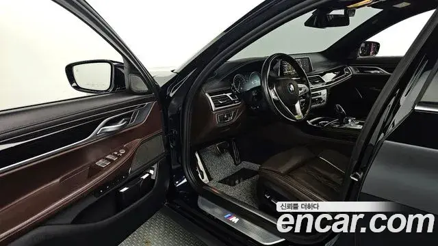 BMW 7 Series 2019 — Şəkil 10/20