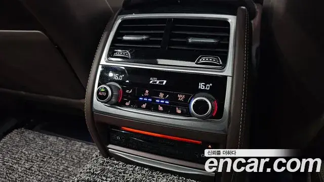 BMW 7 Series 2019 — Şəkil 18/20