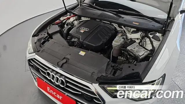 Audi A6 2021 — Фото 6/20