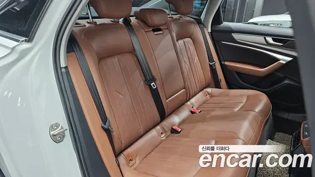 Audi A6 2021 — Фото 12/20