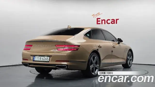 Genesis Electrified G80 2021 — Photo 2/20