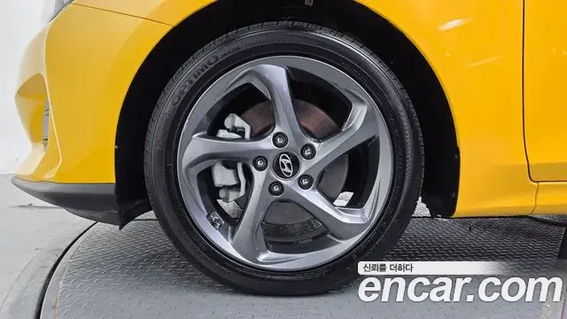 Hyundai Veloster 2018 — Şəkil 4/20