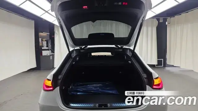 Mercedes-Benz GLC-Class 2024 — Фото 17/20