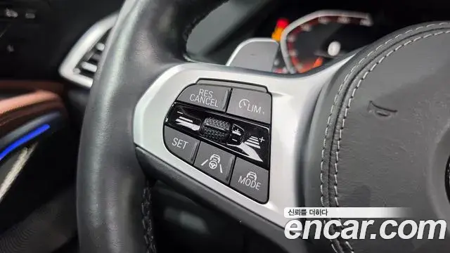BMW X6 2021 — Photo 14/20