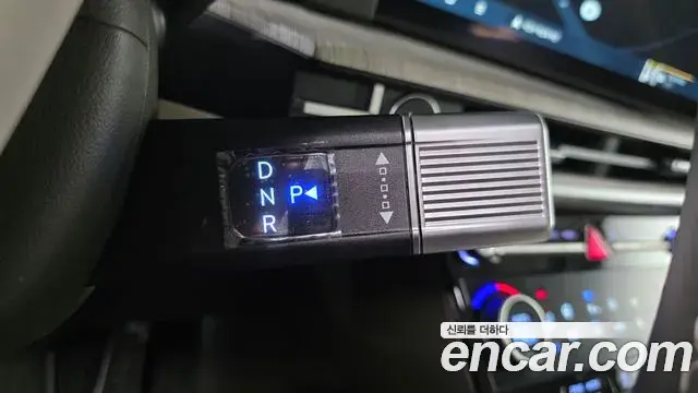 Hyundai Santa Fe 2023 — Photo 9/20